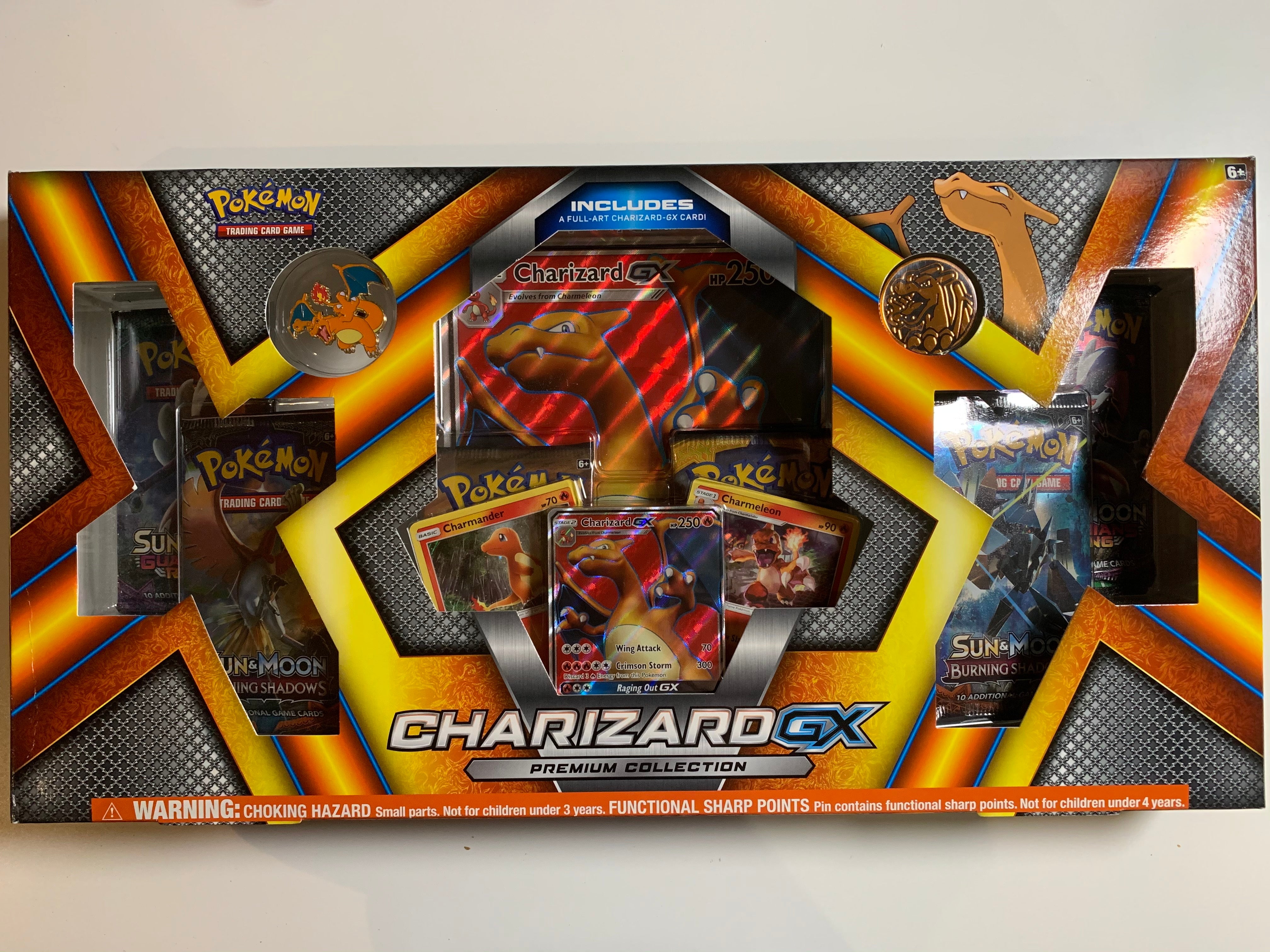 Pokemon TCG Sun & Moon Charizard GX Premium Collection Box Pokemon TCG Sun & Moon Charizard GX Premium Collection Box